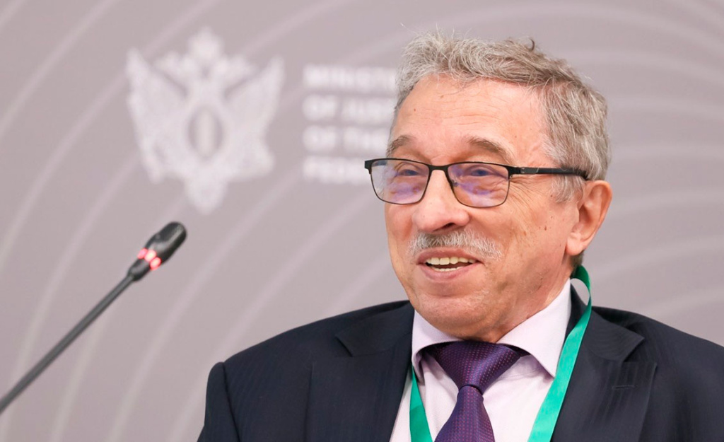 Проблемы регулирования оборота криптовалют обсудили на Петербургском юридическом форуме