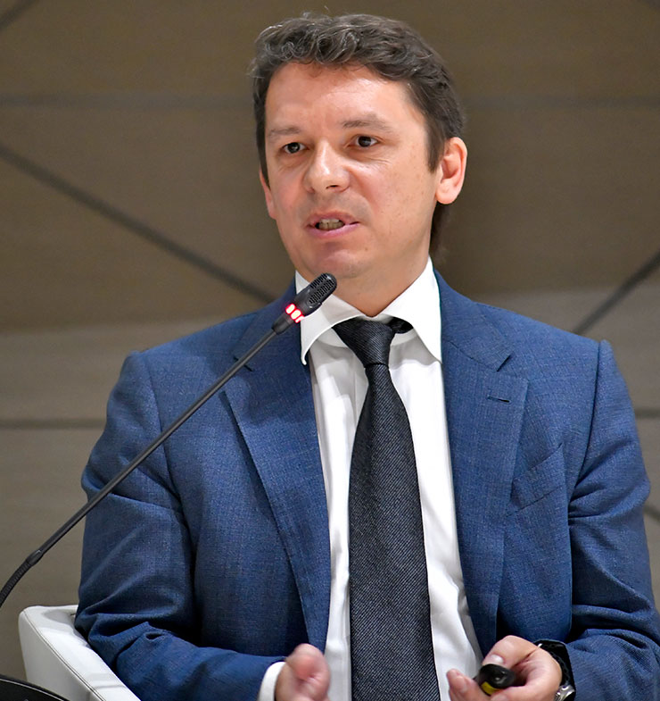 XX Международная школа-практикум молодых учёных-юристов «Ресурсы права в реализации приоритетных стратегических инициатив». Пленарное заседание