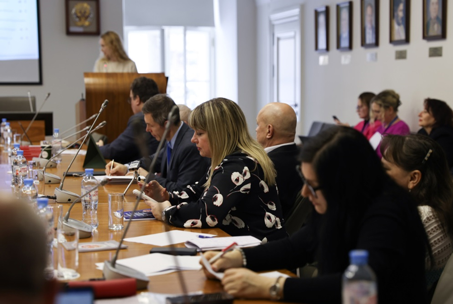 XIII Общероссийское годовое собрание теоретиков права. Секция «Теоретико-правовая наука на современном этапе: переосмысливая наследие В. В. Лазарева» XIII Общероссийское годовое собрание теоретиков права. Секция «Теоретико-правовая наука на современном этапе: переосмысливая наследие В. В. Лазарева»