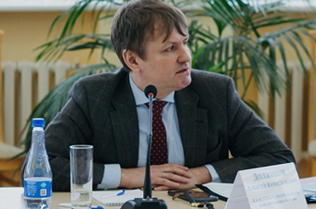Доцент кафедры конституционного права СПбГУ, кандидат юридических наук Должиков Алексей Вячеславович